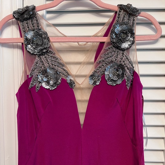 MOVING SALE! HUGE DISCOUNTS- SHOWSTOPPING Marchesa Gown 👗 - Picture 1 of 8